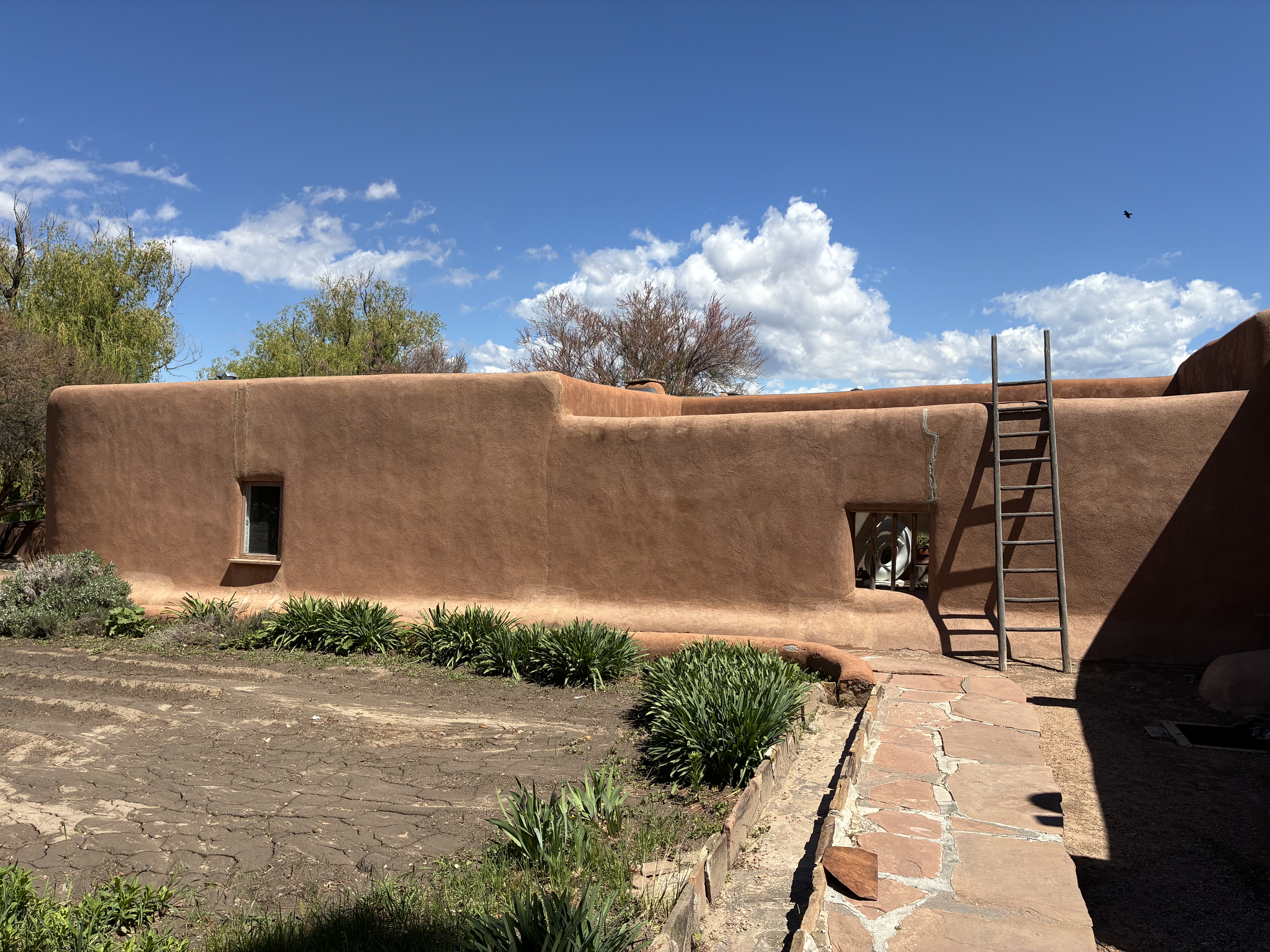 Georgia O'Keefe's Abiquiu home – Bonney Voyage